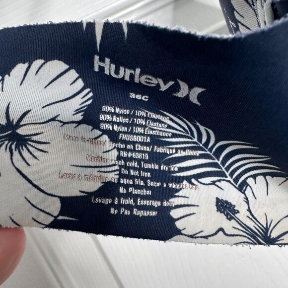Hurley 36C Bra - Blue Hibiscus Print, Nylon/Elastane, Padded, Underwire Support - Picture 4 of 4